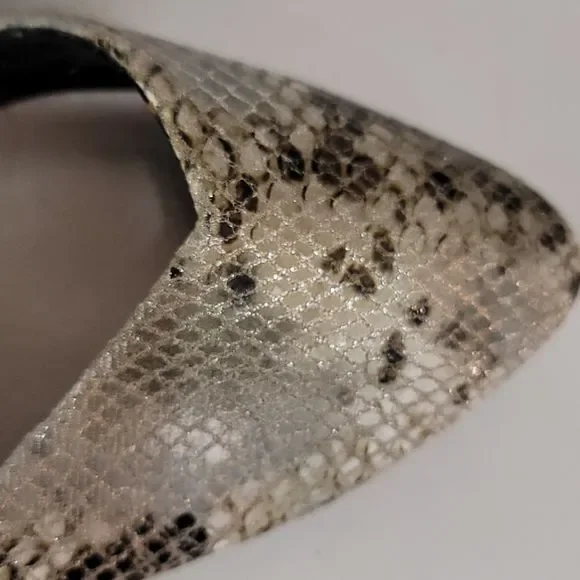 𝅺Cole Haan Women's Snake Embossed  Flat - Picture 2 of 7